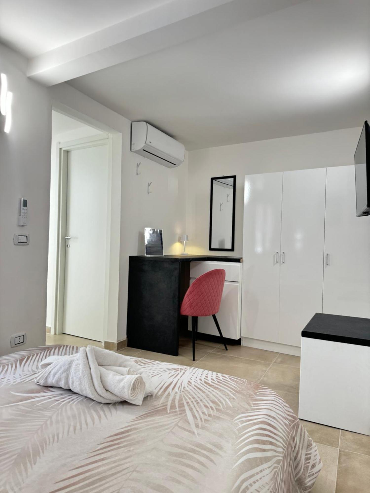 La Maison Guest House เรจโจ ดี คาลาเบีย ภายนอก รูปภาพ